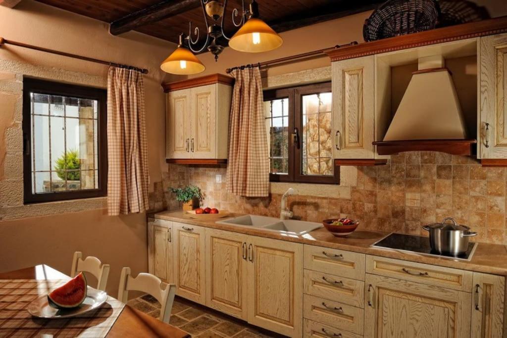 Stone House With Sea View Villa Achlia Екстериор снимка